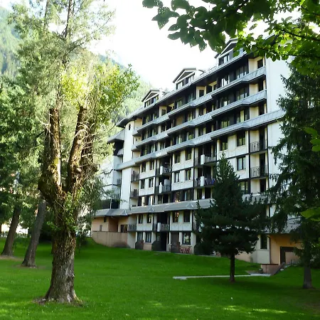 Chamois Blanc Terrasse - A Chamonix Haven Near Aiguille Du Midi Apartment Exterior photo